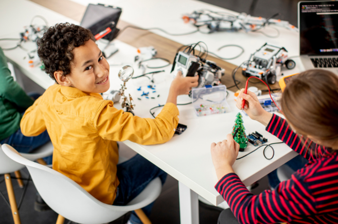 Best Tech Toys and Gifts for Kids: Safe, Fun & Educational